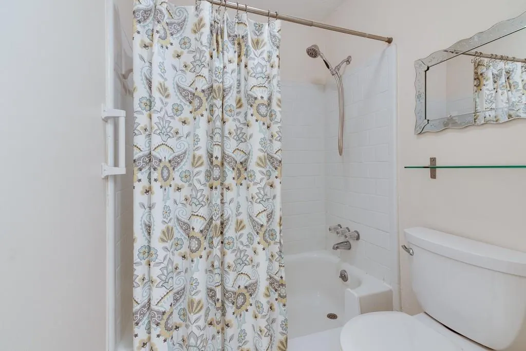 6307 Park Avenue Unit G3, Atlanta, Georgia 30342, 2 Bedrooms Bedrooms, ,1 BathroomBathrooms,Residential,Sold,6307 Park Avenue Unit G3,6994858