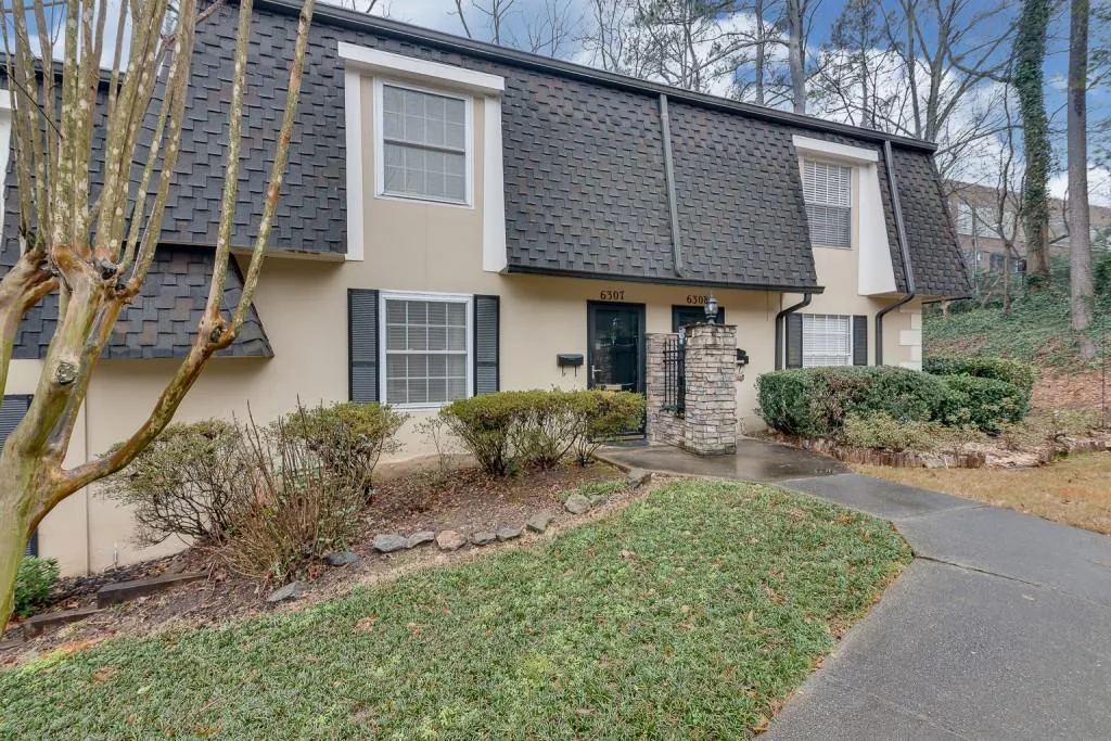 6307 Park Avenue Unit G3, Atlanta, Georgia 30342, 2 Bedrooms Bedrooms, ,1 BathroomBathrooms,Residential,Sold,6307 Park Avenue Unit G3,6994858
