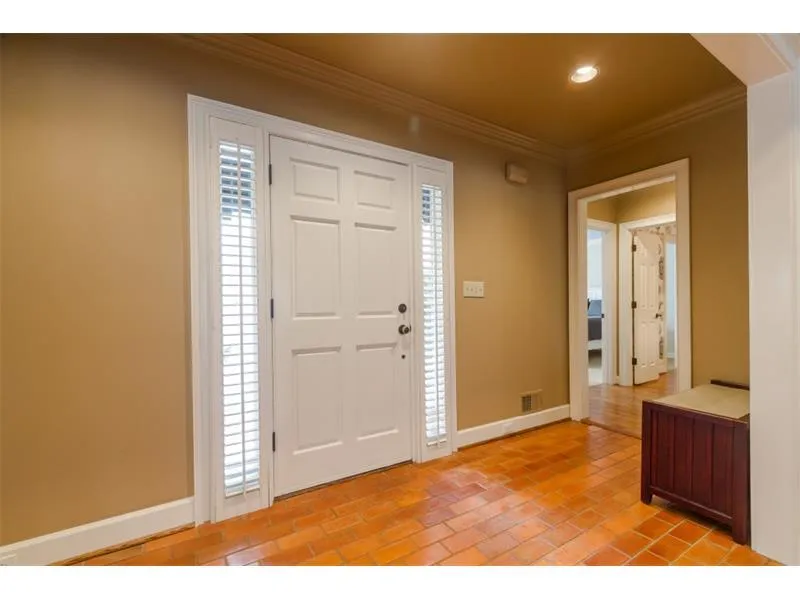 460 Greenlaurel Drive, Sandy Springs, Georgia 30342, 2 Bedrooms Bedrooms, ,2 BathroomsBathrooms,Residential,Sold,460 Greenlaurel Drive,5801928