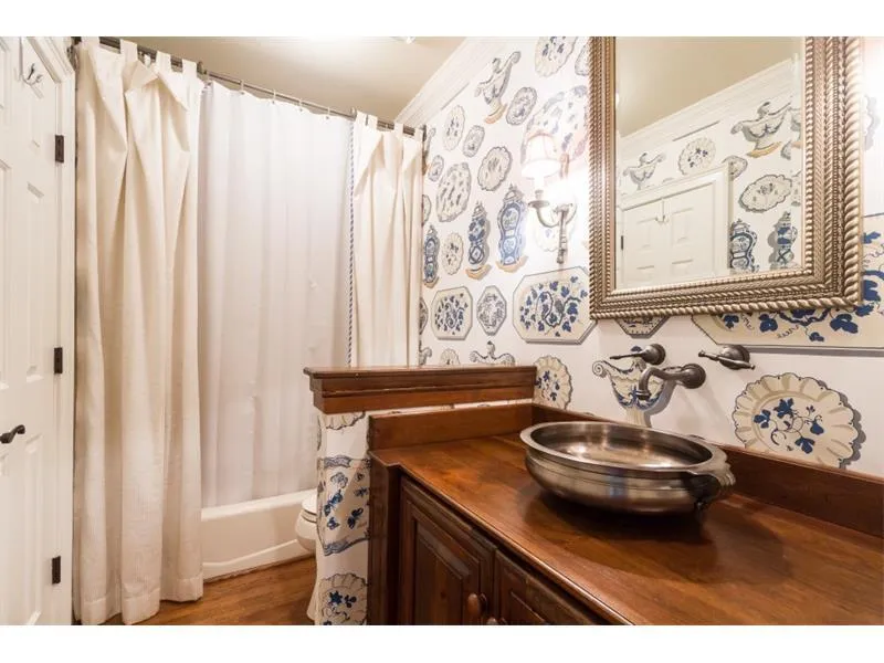460 Greenlaurel Drive, Sandy Springs, Georgia 30342, 2 Bedrooms Bedrooms, ,2 BathroomsBathrooms,Residential,Sold,460 Greenlaurel Drive,5801928