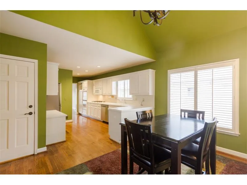 460 Greenlaurel Drive, Sandy Springs, Georgia 30342, 2 Bedrooms Bedrooms, ,2 BathroomsBathrooms,Residential,Sold,460 Greenlaurel Drive,5801928