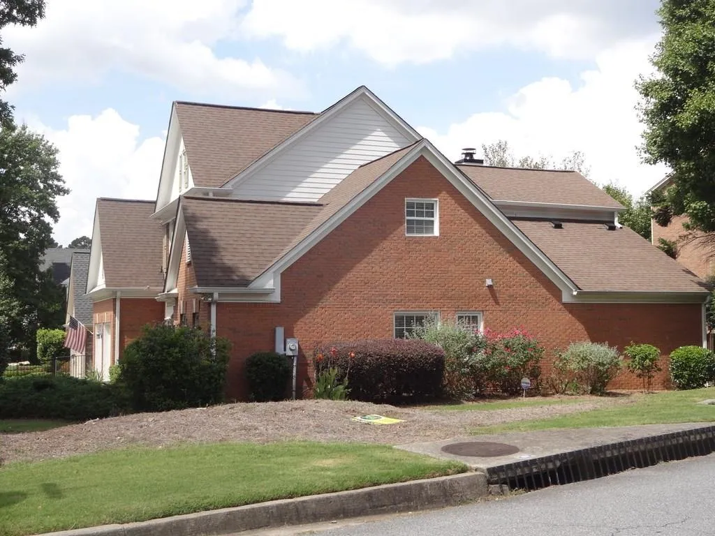 325 Eastcote Drive, Sandy Springs, Georgia 30350, 4 Bedrooms Bedrooms, ,3 BathroomsBathrooms,Residential,Sold,325 Eastcote Drive,6068520