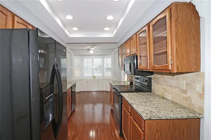 302 Dunwoody Chace, Sandy Springs, Georgia 30328, 3 Bedrooms Bedrooms, ,3 BathroomsBathrooms,Residential,Sold,302 Dunwoody Chace,6766518