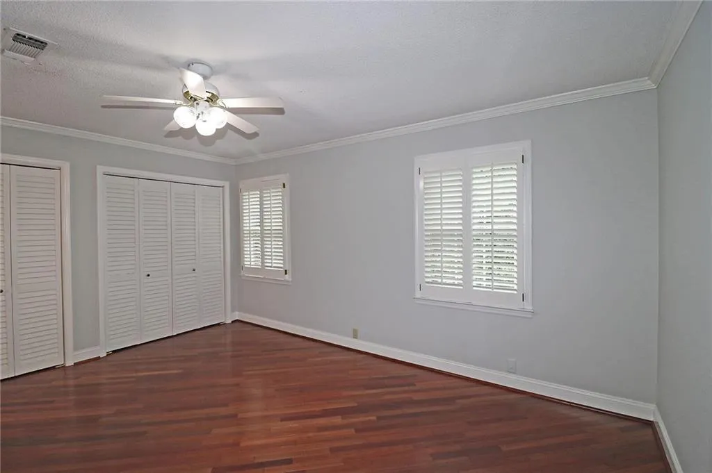 302 Dunwoody Chace, Sandy Springs, Georgia 30328, 3 Bedrooms Bedrooms, ,3 BathroomsBathrooms,Residential,Sold,302 Dunwoody Chace,6766518
