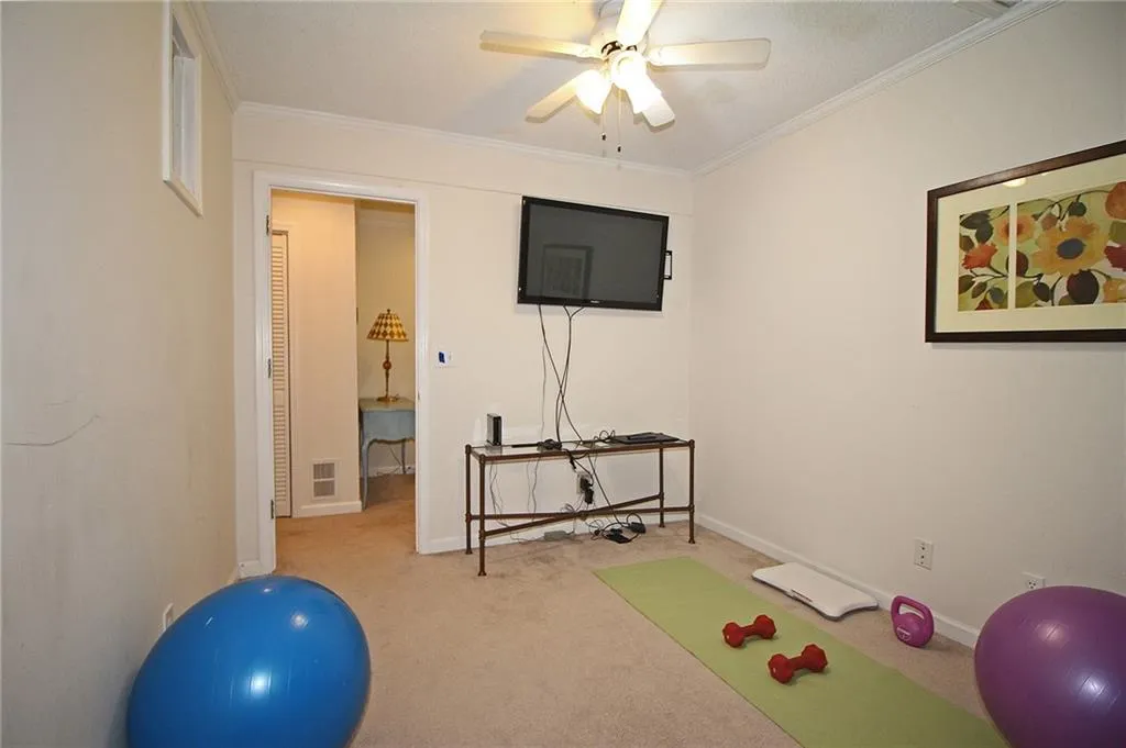 302 Dunwoody Chace, Sandy Springs, Georgia 30328, 3 Bedrooms Bedrooms, ,3 BathroomsBathrooms,Residential,Sold,302 Dunwoody Chace,6766518