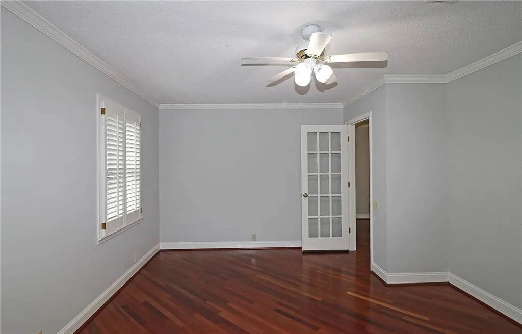 302 Dunwoody Chace, Sandy Springs, Georgia 30328, 3 Bedrooms Bedrooms, ,3 BathroomsBathrooms,Residential,Sold,302 Dunwoody Chace,6766518
