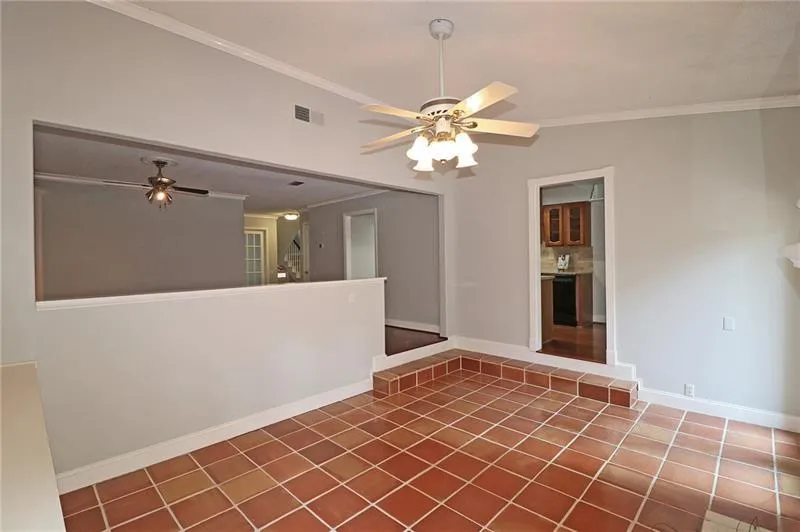 302 Dunwoody Chace, Sandy Springs, Georgia 30328, 3 Bedrooms Bedrooms, ,3 BathroomsBathrooms,Residential,Sold,302 Dunwoody Chace,6766518