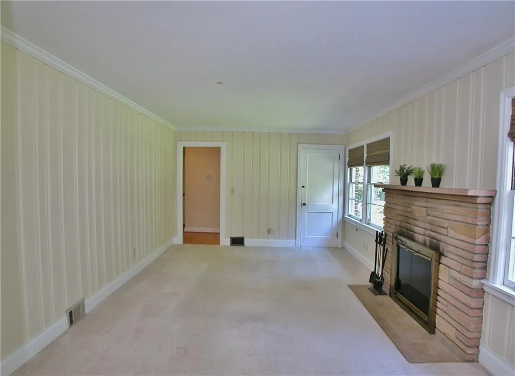 444 Hilderbrand Drive, Sandy Springs, Georgia 30328, 2 Bedrooms Bedrooms, ,1 BathroomBathrooms,Residential,Sold,444 Hilderbrand Drive,5820182