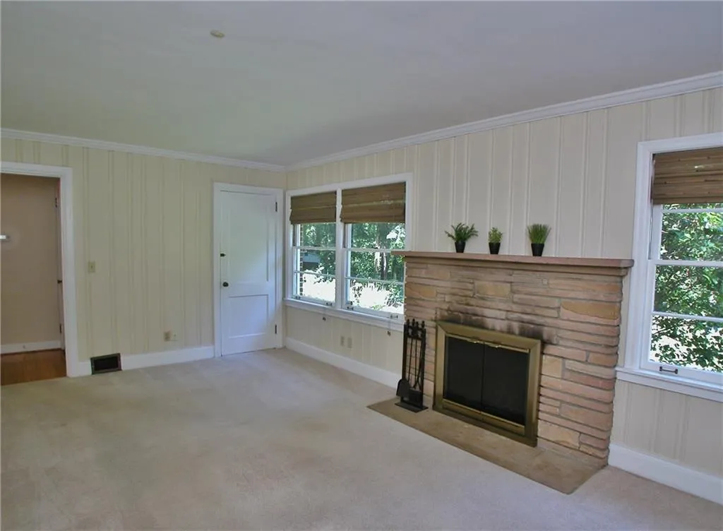 444 Hilderbrand Drive, Sandy Springs, Georgia 30328, 2 Bedrooms Bedrooms, ,1 BathroomBathrooms,Residential,Sold,444 Hilderbrand Drive,5820182