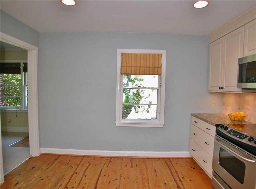 444 Hilderbrand Drive, Sandy Springs, Georgia 30328, 2 Bedrooms Bedrooms, ,1 BathroomBathrooms,Residential,Sold,444 Hilderbrand Drive,5820182