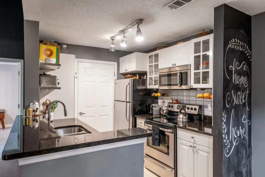 5304 Santa Fe Parkway, Sandy Springs, Georgia 30350, 2 Bedrooms Bedrooms, ,2 BathroomsBathrooms,Residential,Sold,5304 Santa Fe Parkway,6567246