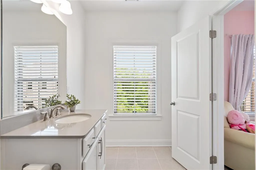 60 Winslow Street, Sandy Springs, Georgia 30328, 3 Bedrooms Bedrooms, ,3 BathroomsBathrooms,Residential,Sold,60 Winslow Street,7040590