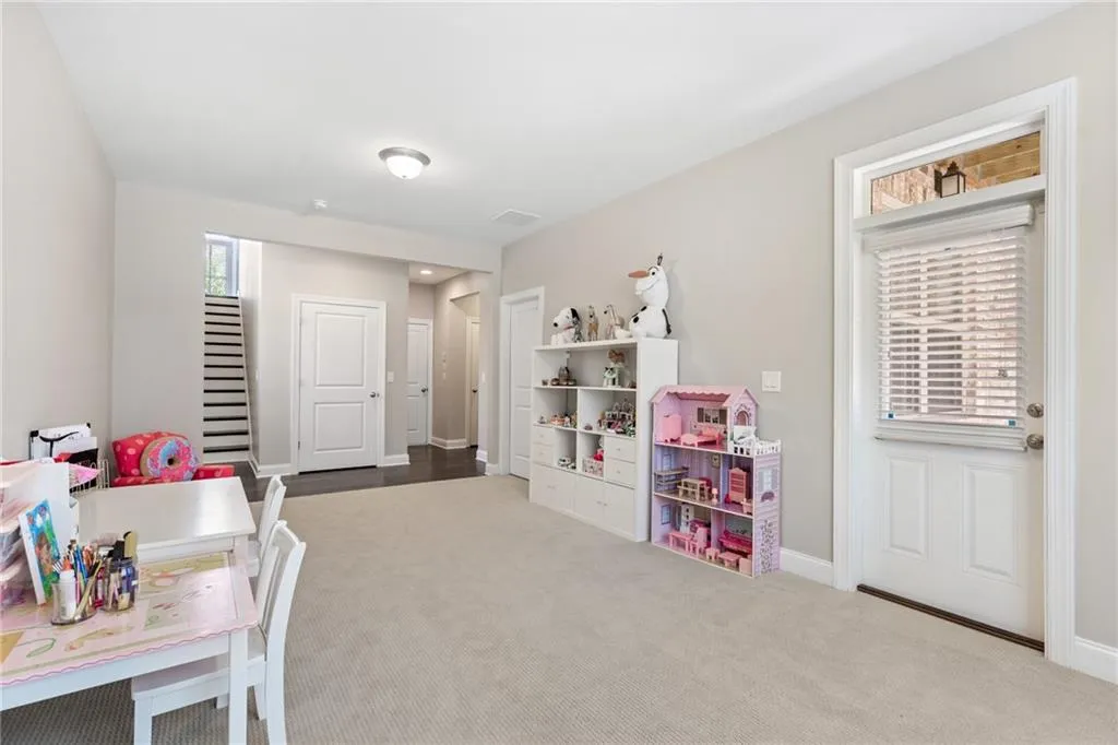 60 Winslow Street, Sandy Springs, Georgia 30328, 3 Bedrooms Bedrooms, ,3 BathroomsBathrooms,Residential,Sold,60 Winslow Street,7040590