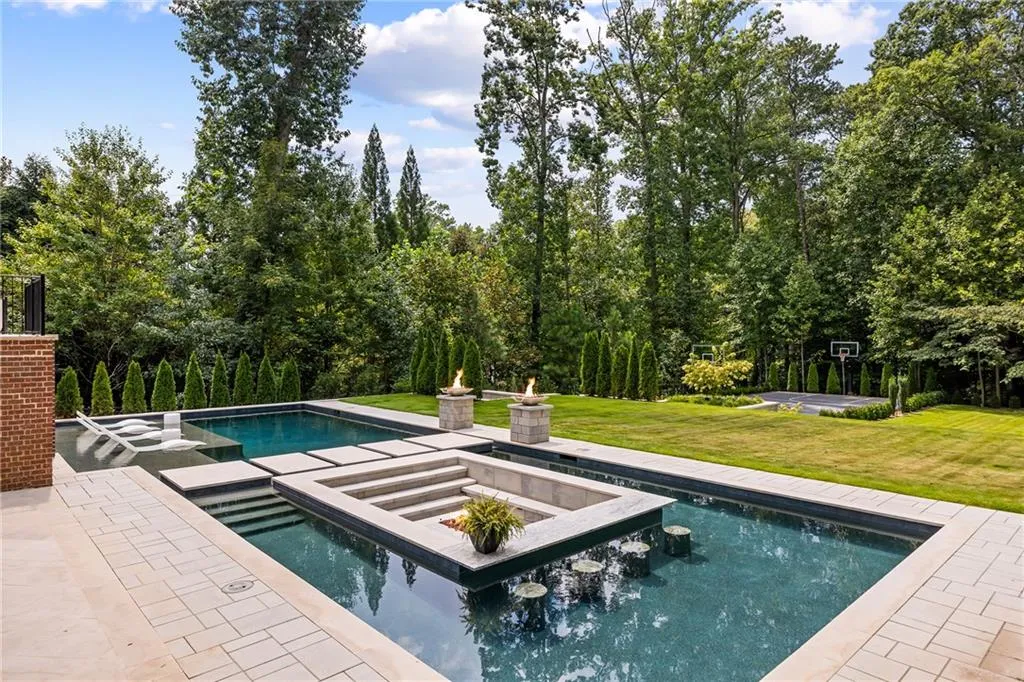 3750 Tuxedo Road Nw, Atlanta, Georgia 30305, 6 Bedrooms Bedrooms, 0 ,6 BathroomsBathrooms,Residential,For Sale,3750 Tuxedo Road Nw,7825237