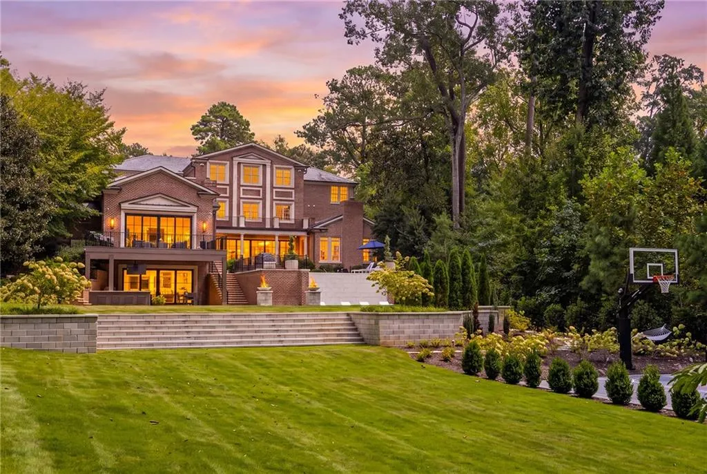 3750 Tuxedo Road Nw, Atlanta, Georgia 30305, 6 Bedrooms Bedrooms, 0 ,6 BathroomsBathrooms,Residential,For Sale,3750 Tuxedo Road Nw,7825237
