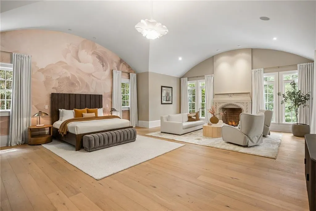 3750 Tuxedo Road Nw, Atlanta, Georgia 30305, 6 Bedrooms Bedrooms, 0 ,6 BathroomsBathrooms,Residential,For Sale,3750 Tuxedo Road Nw,7825237