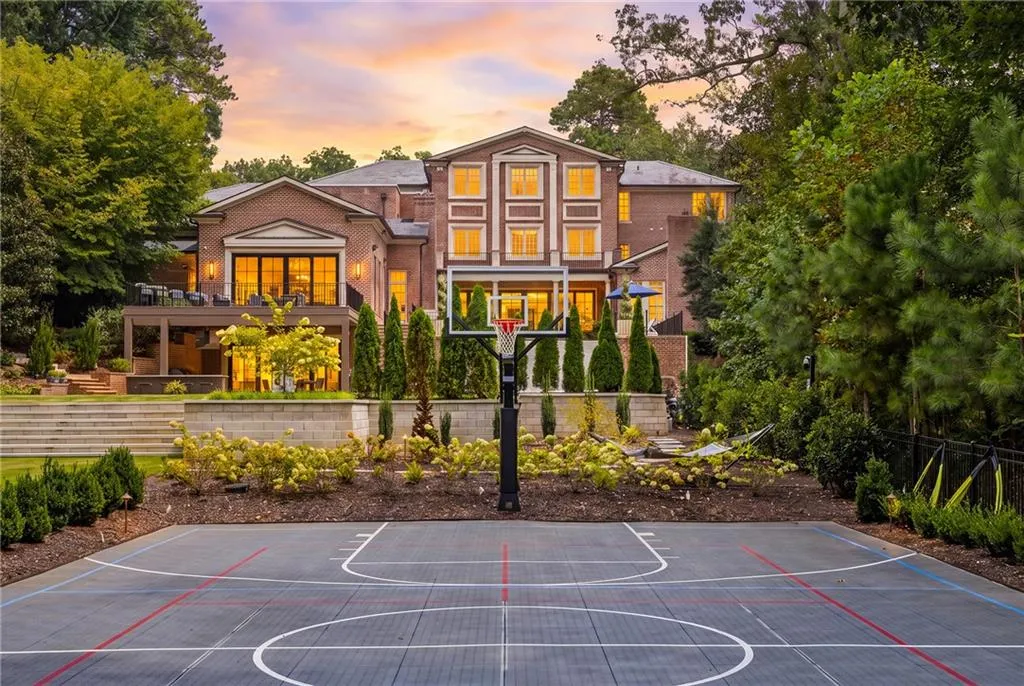 3750 Tuxedo Road Nw, Atlanta, Georgia 30305, 6 Bedrooms Bedrooms, 0 ,6 BathroomsBathrooms,Residential,For Sale,3750 Tuxedo Road Nw,7825237