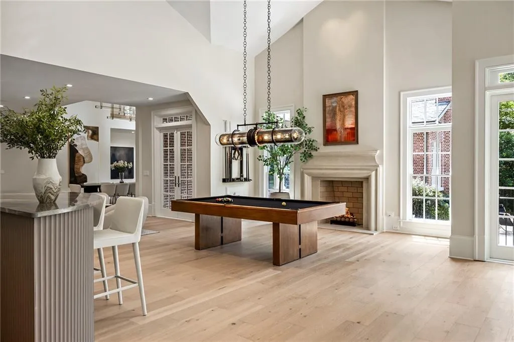 3750 Tuxedo Road Nw, Atlanta, Georgia 30305, 6 Bedrooms Bedrooms, 0 ,6 BathroomsBathrooms,Residential,For Sale,3750 Tuxedo Road Nw,7825237