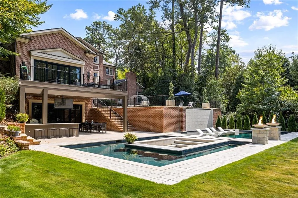 3750 Tuxedo Road Nw, Atlanta, Georgia 30305, 6 Bedrooms Bedrooms, 0 ,6 BathroomsBathrooms,Residential,For Sale,3750 Tuxedo Road Nw,7825237