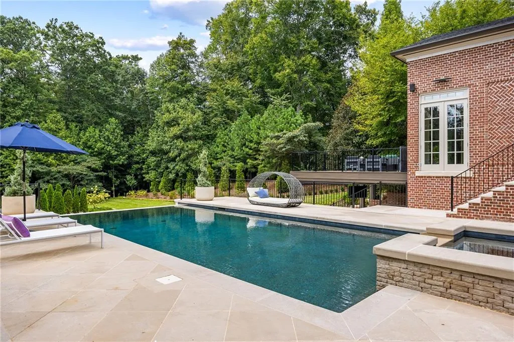 3750 Tuxedo Road Nw, Atlanta, Georgia 30305, 6 Bedrooms Bedrooms, 0 ,6 BathroomsBathrooms,Residential,For Sale,3750 Tuxedo Road Nw,7825237