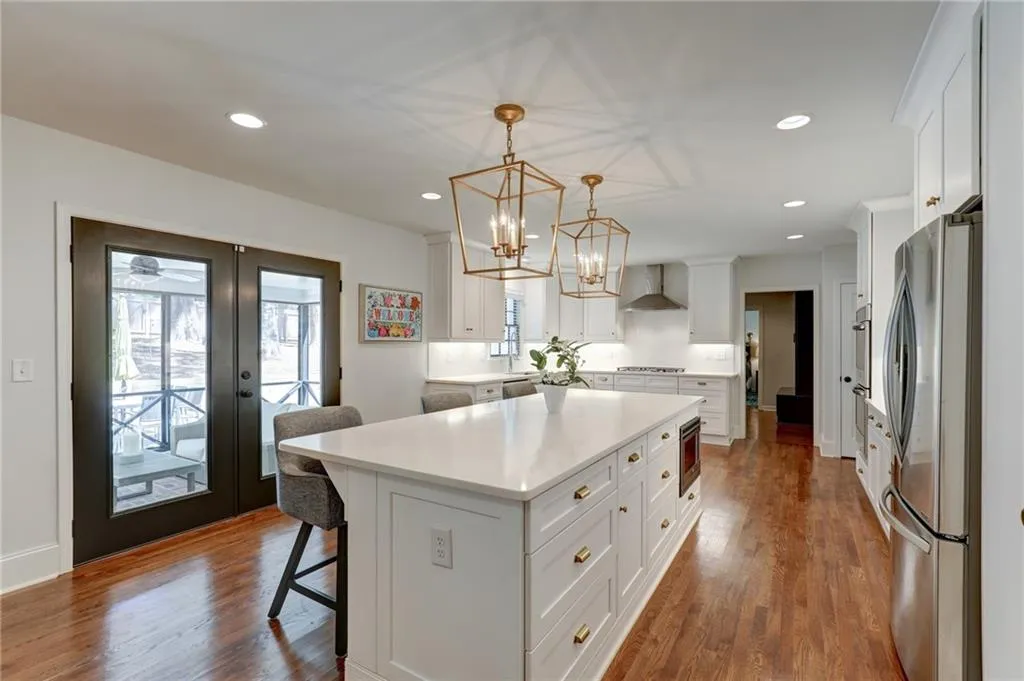 6440 River Chase Circle, Sandy Springs, Georgia 30328, 5 Bedrooms Bedrooms, ,3 BathroomsBathrooms,Residential,Sold,6440 River Chase Circle,6716084