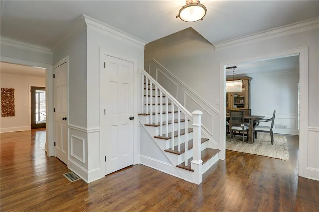 6440 River Chase Circle, Sandy Springs, Georgia 30328, 5 Bedrooms Bedrooms, ,3 BathroomsBathrooms,Residential,Sold,6440 River Chase Circle,6716084