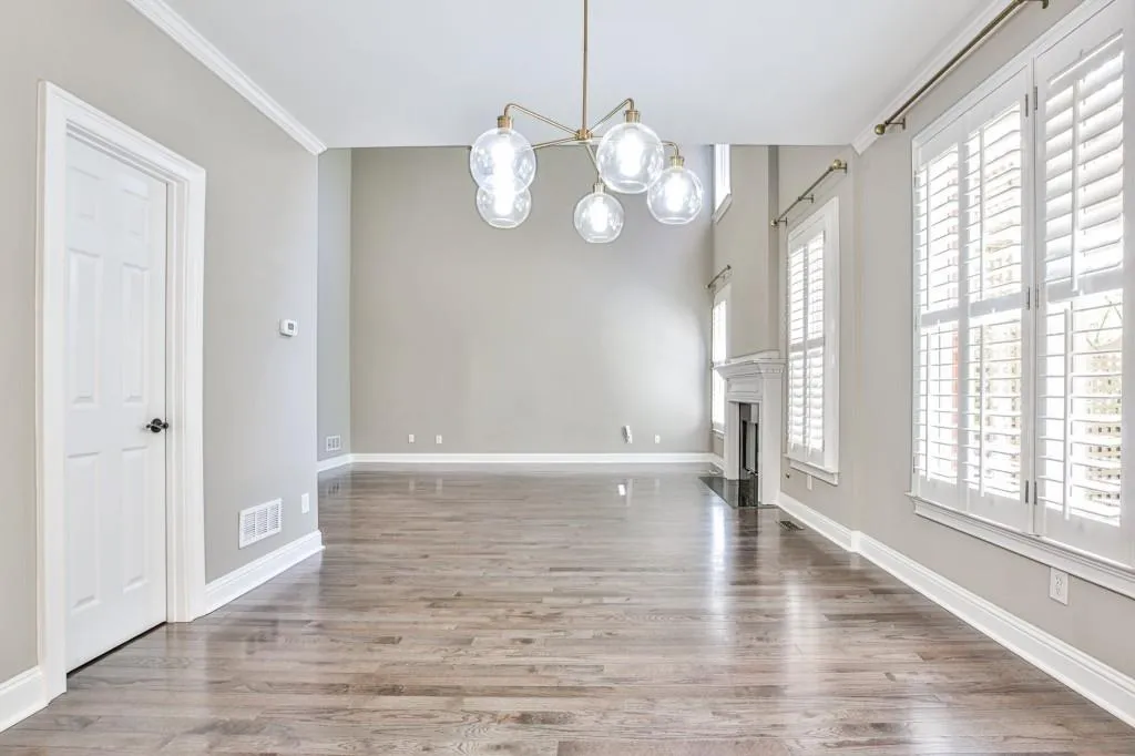 6385 Glen Oaks Lane, Sandy Springs, Georgia 30328, 5 Bedrooms Bedrooms, ,5 BathroomsBathrooms,Residential,Sold,6385 Glen Oaks Lane,6880261