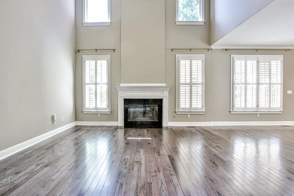 6385 Glen Oaks Lane, Sandy Springs, Georgia 30328, 5 Bedrooms Bedrooms, ,5 BathroomsBathrooms,Residential,Sold,6385 Glen Oaks Lane,6880261