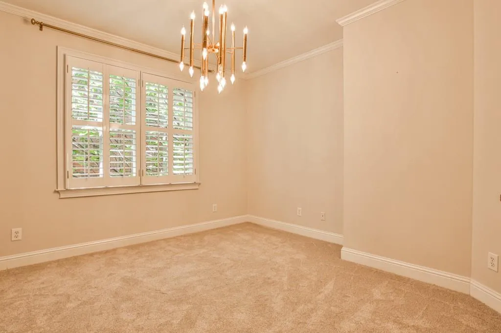 6385 Glen Oaks Lane, Sandy Springs, Georgia 30328, 5 Bedrooms Bedrooms, ,5 BathroomsBathrooms,Residential,Sold,6385 Glen Oaks Lane,6880261