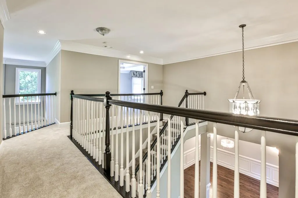 6385 Glen Oaks Lane, Sandy Springs, Georgia 30328, 5 Bedrooms Bedrooms, ,5 BathroomsBathrooms,Residential,Sold,6385 Glen Oaks Lane,6880261