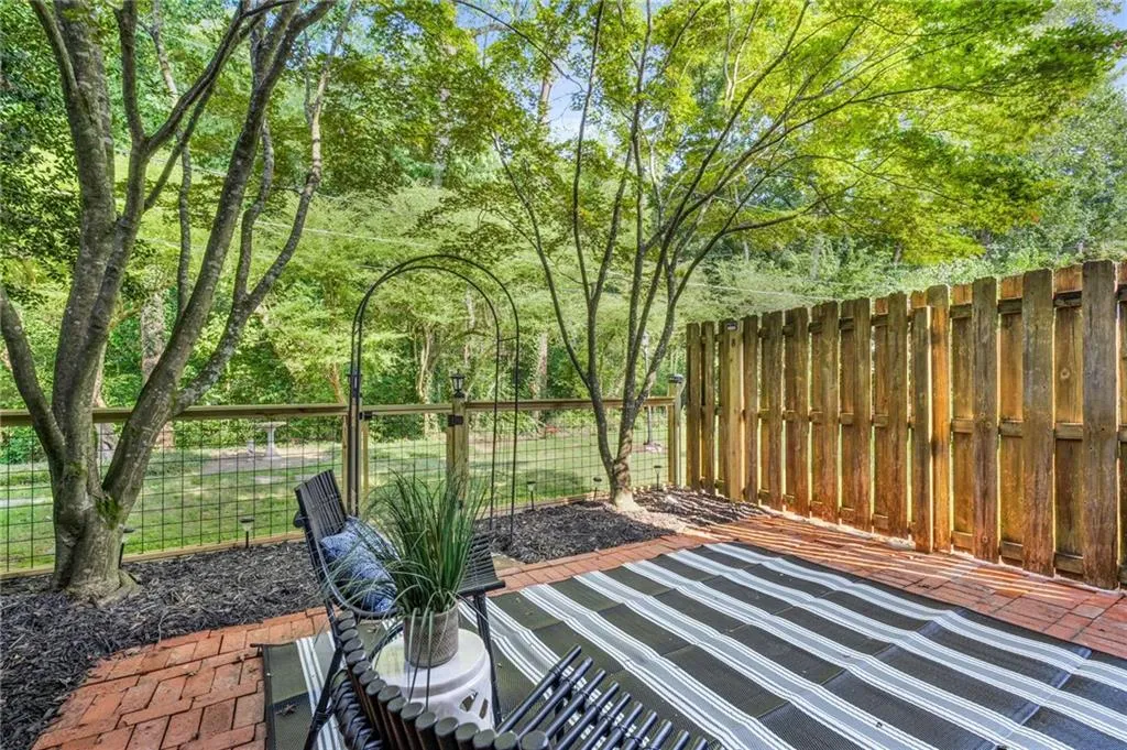 136 Peachtree Memorial Drive Nw Unit Nc8, Atlanta, Georgia 30309, 2 Bedrooms Bedrooms, ,1 BathroomBathrooms,Residential,For Sale,136 Peachtree Memorial Drive Nw Unit Nc8,7636765