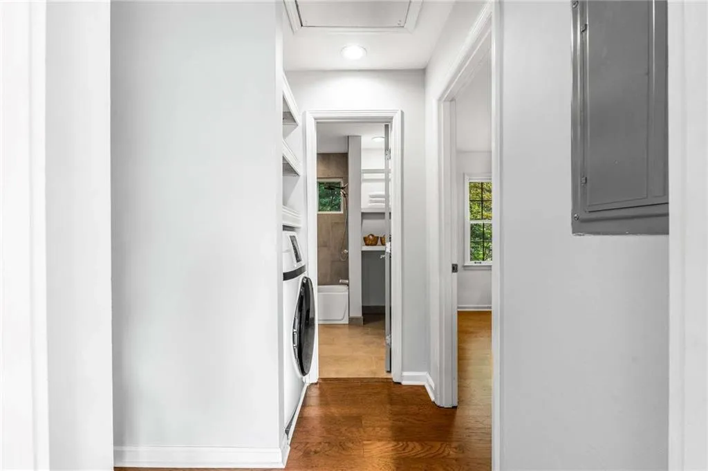 136 Peachtree Memorial Drive Nw Unit Nc8, Atlanta, Georgia 30309, 2 Bedrooms Bedrooms, ,1 BathroomBathrooms,Residential,For Sale,136 Peachtree Memorial Drive Nw Unit Nc8,7636765
