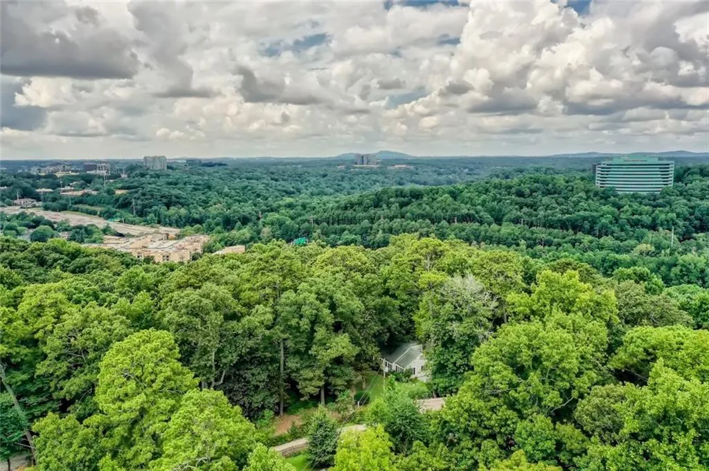 5180 Riverview Road, Sandy Springs, Georgia 30327, 4 Bedrooms Bedrooms, ,3 BathroomsBathrooms,Residential,Sold,5180 Riverview Road,7131296