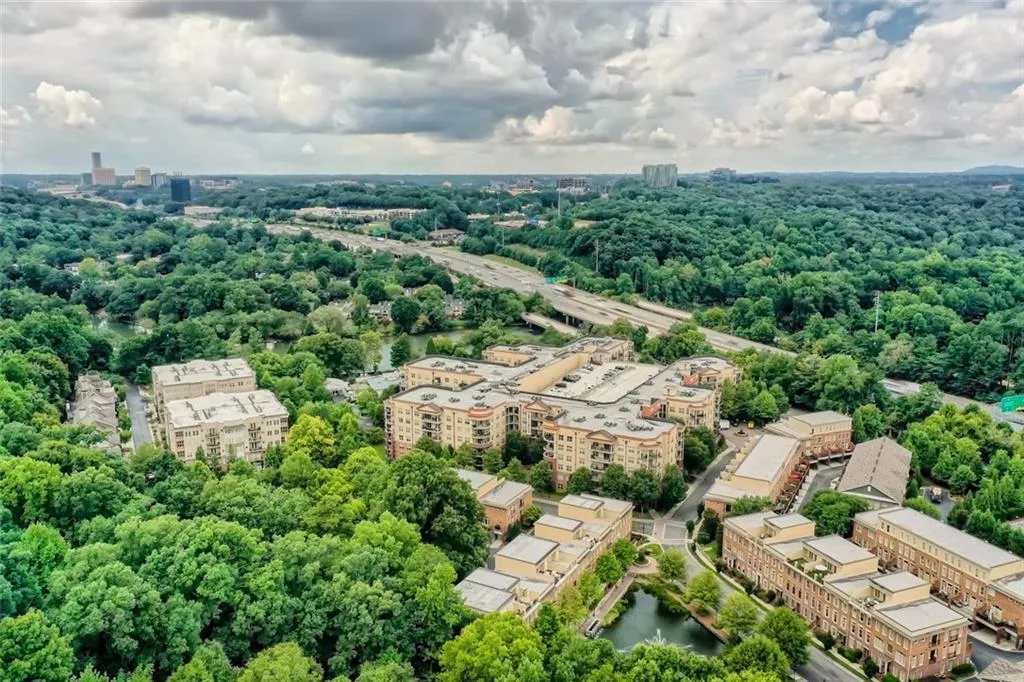 5180 Riverview Road, Sandy Springs, Georgia 30327, 4 Bedrooms Bedrooms, ,3 BathroomsBathrooms,Residential,Sold,5180 Riverview Road,7131296