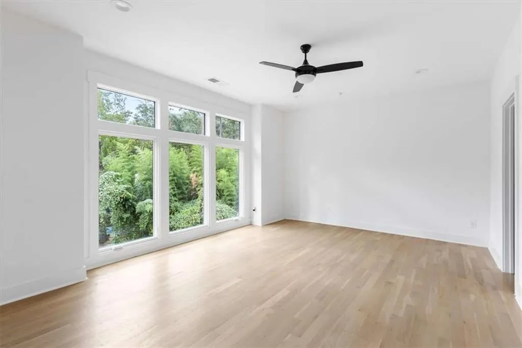 981 Laurel Court, Atlanta, Georgia 30326, 4 Bedrooms Bedrooms, ,4 BathroomsBathrooms,Residential,For Sale,981 Laurel Court,7664018