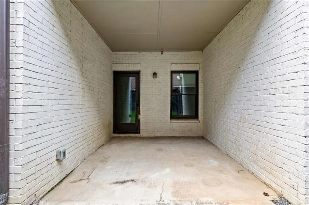 981 Laurel Court, Atlanta, Georgia 30326, 4 Bedrooms Bedrooms, ,4 BathroomsBathrooms,Residential,For Sale,981 Laurel Court,7664018