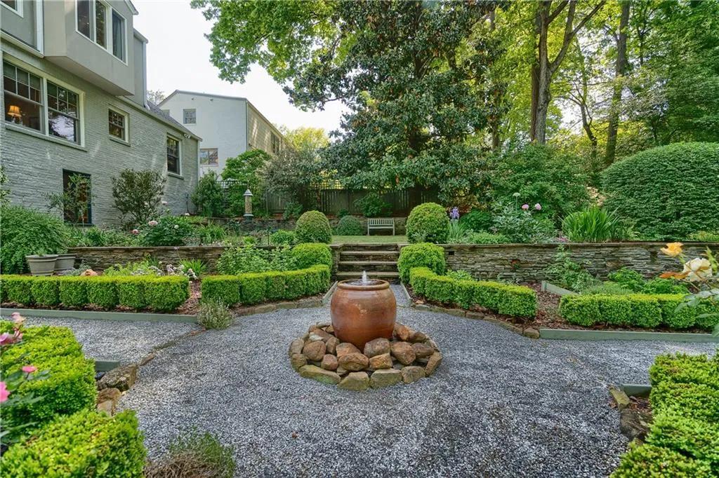 501 E Wesley Road Ne, Atlanta, Georgia 30305, 5 Bedrooms Bedrooms, ,4 BathroomsBathrooms,Residential,Sold,501 E Wesley Road Ne,6006975