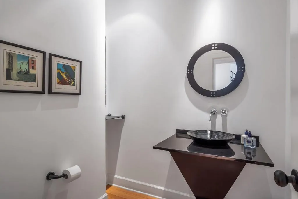 100 Battle Ridge Drive, Sandy Springs, Georgia 30342, 4 Bedrooms Bedrooms, ,3 BathroomsBathrooms,Residential,Sold,100 Battle Ridge Drive,6803538