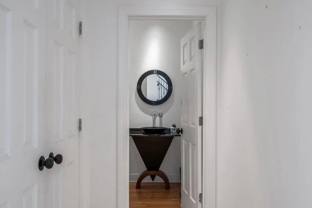 100 Battle Ridge Drive, Sandy Springs, Georgia 30342, 4 Bedrooms Bedrooms, ,3 BathroomsBathrooms,Residential,Sold,100 Battle Ridge Drive,6803538