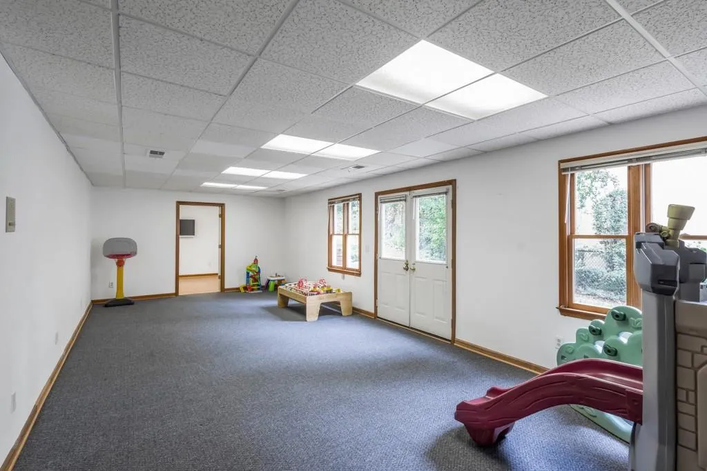 100 Battle Ridge Drive, Sandy Springs, Georgia 30342, 4 Bedrooms Bedrooms, ,3 BathroomsBathrooms,Residential,Sold,100 Battle Ridge Drive,6803538