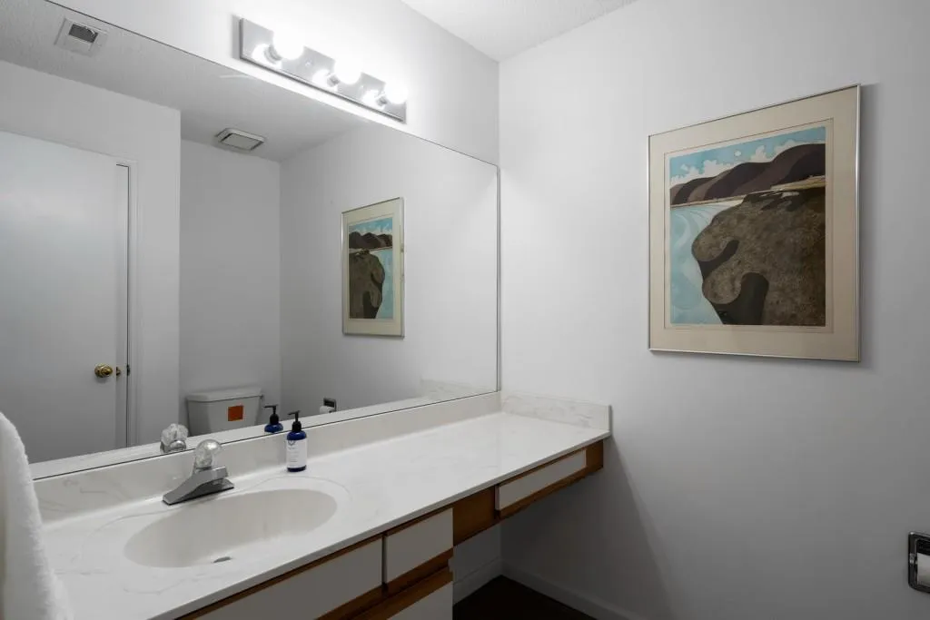 100 Battle Ridge Drive, Sandy Springs, Georgia 30342, 4 Bedrooms Bedrooms, ,3 BathroomsBathrooms,Residential,Sold,100 Battle Ridge Drive,6803538