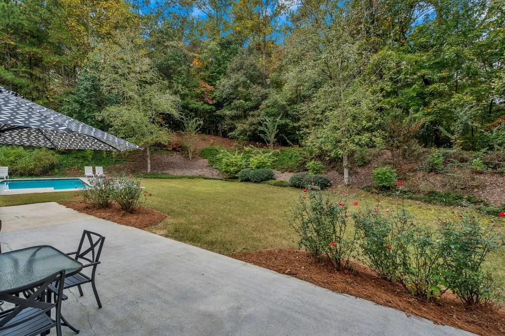 100 Battle Ridge Drive, Sandy Springs, Georgia 30342, 4 Bedrooms Bedrooms, ,3 BathroomsBathrooms,Residential,Sold,100 Battle Ridge Drive,6803538