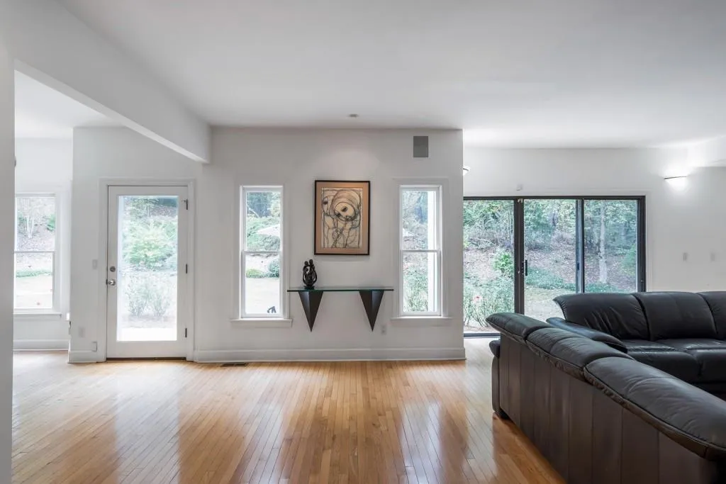 100 Battle Ridge Drive, Sandy Springs, Georgia 30342, 4 Bedrooms Bedrooms, ,3 BathroomsBathrooms,Residential,Sold,100 Battle Ridge Drive,6803538