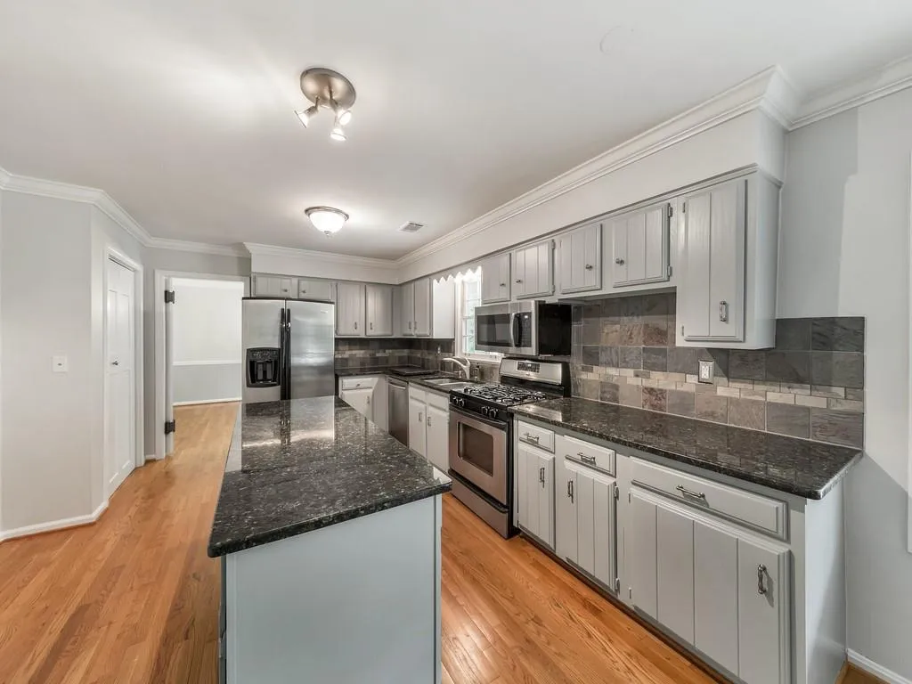 115 N Mill Road, Sandy Springs, Georgia 30328, 4 Bedrooms Bedrooms, ,3 BathroomsBathrooms,Residential,Sold,115 N Mill Road,6708499