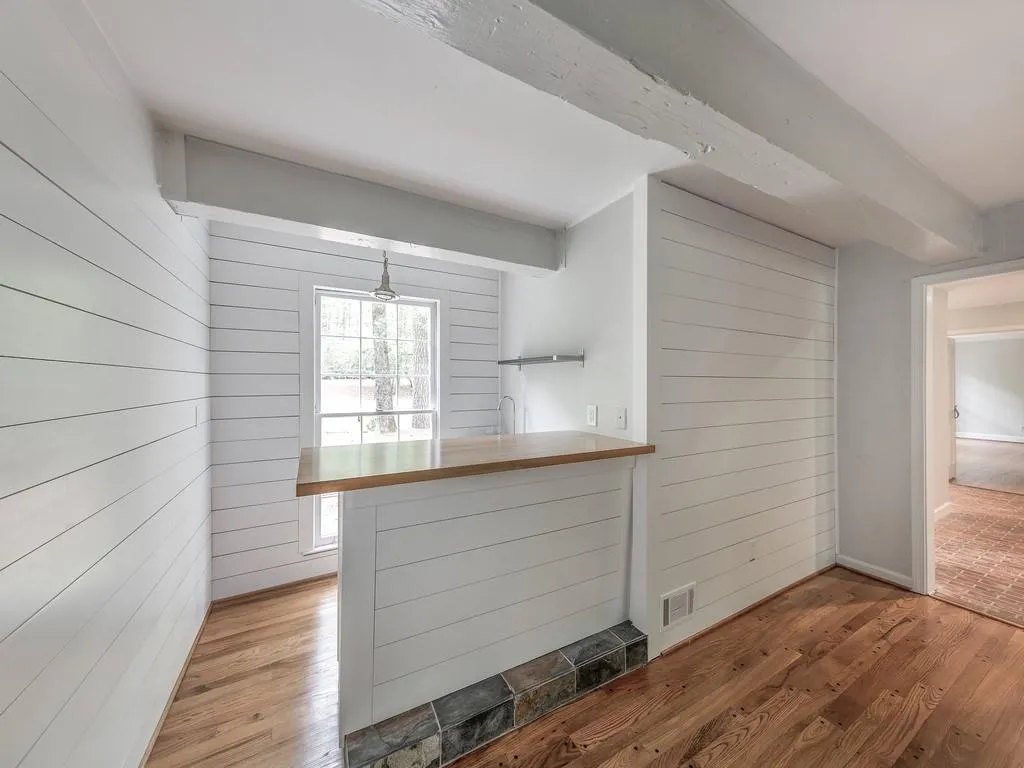 115 N Mill Road, Sandy Springs, Georgia 30328, 4 Bedrooms Bedrooms, ,3 BathroomsBathrooms,Residential,Sold,115 N Mill Road,6708499