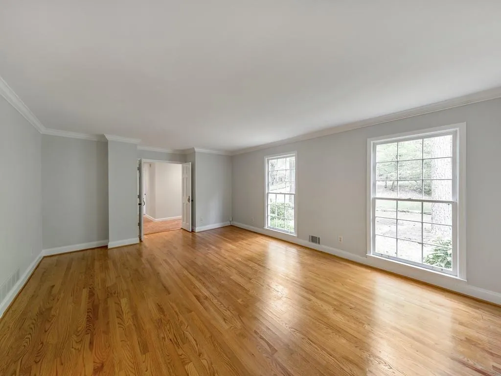 115 N Mill Road, Sandy Springs, Georgia 30328, 4 Bedrooms Bedrooms, ,3 BathroomsBathrooms,Residential,Sold,115 N Mill Road,6708499