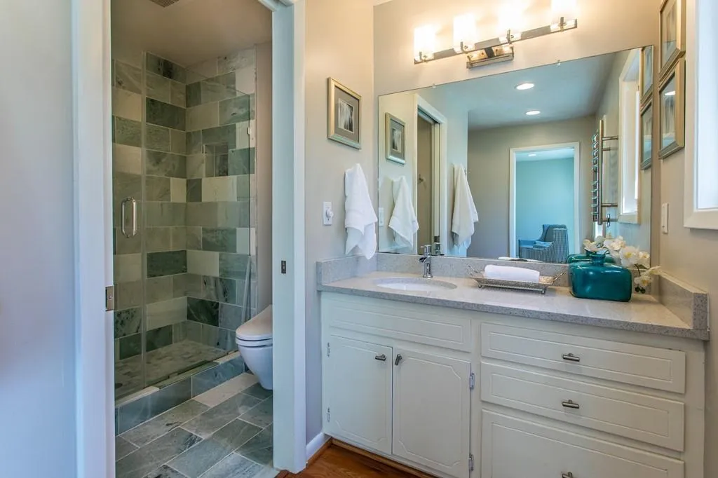 250 N Springs Court, Sandy Springs, Georgia 30328, 4 Bedrooms Bedrooms, ,2 BathroomsBathrooms,Residential,Sold,250 N Springs Court,6851570