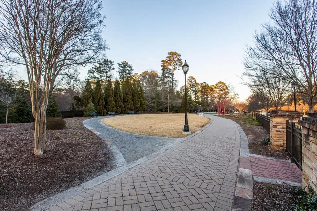 250 N Springs Court, Sandy Springs, Georgia 30328, 4 Bedrooms Bedrooms, ,2 BathroomsBathrooms,Residential,Sold,250 N Springs Court,6851570