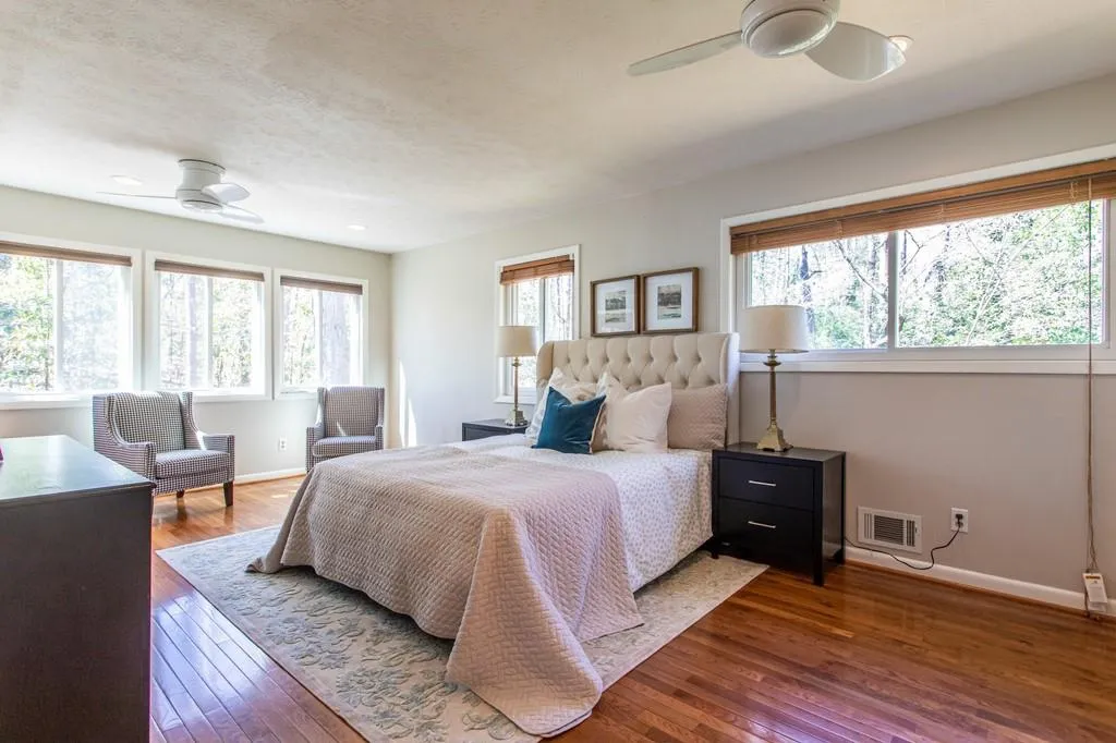 250 N Springs Court, Sandy Springs, Georgia 30328, 4 Bedrooms Bedrooms, ,2 BathroomsBathrooms,Residential,Sold,250 N Springs Court,6851570