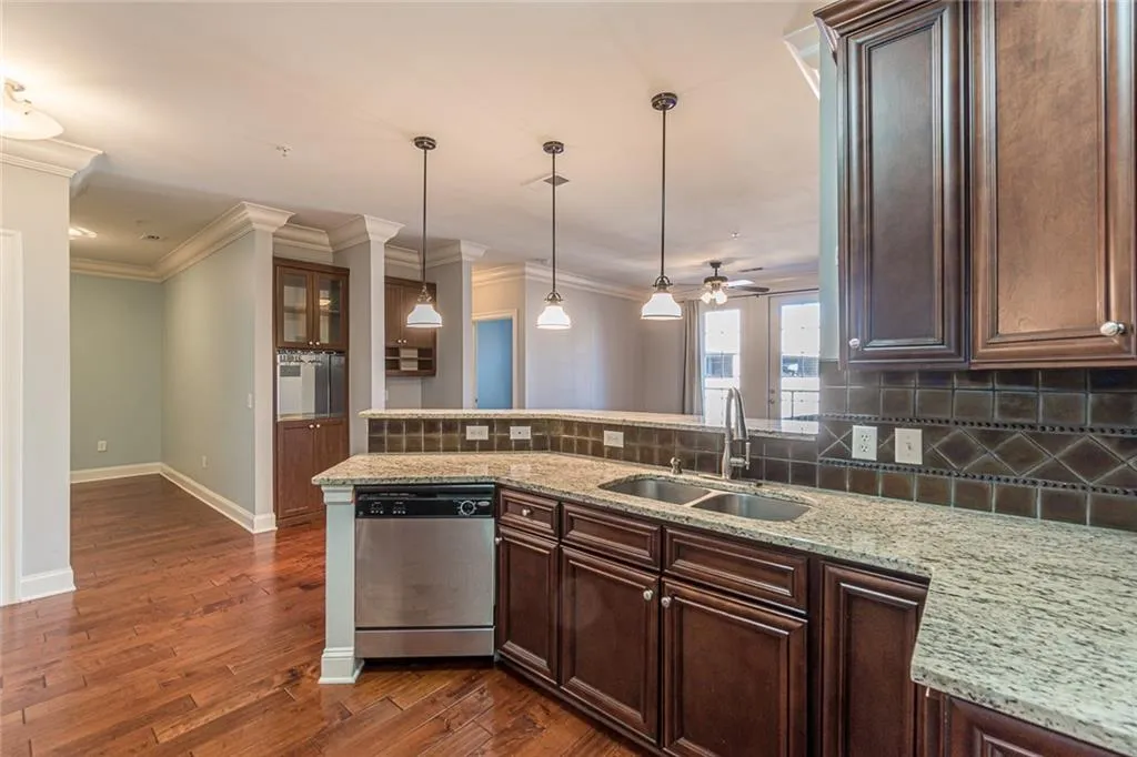 901 Abernathy Road Unit 5180, Sandy Springs, Georgia 30328, 2 Bedrooms Bedrooms, ,2 BathroomsBathrooms,Residential,Sold,901 Abernathy Road Unit 5180,7127624